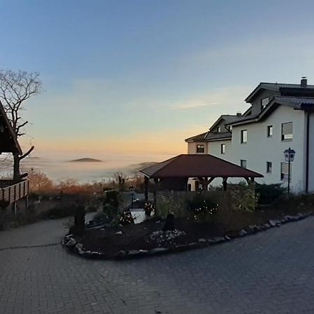 Kastanienhof Apartment Hotel Dannenfels ภายนอก รูปภาพ